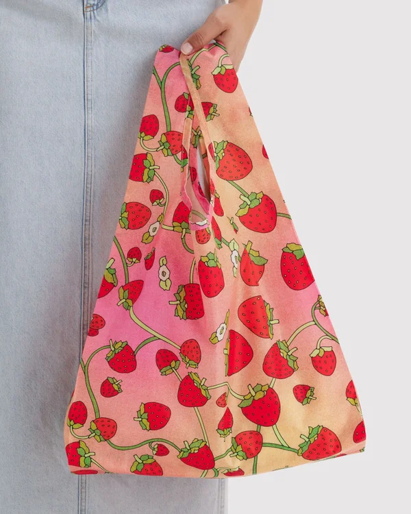Standard Baggu - Strawberry Blossom - Material: ripstop-polyester