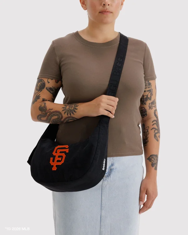 Medium Nylon Crescent Bag - San Francisco Giants™ - Size: OS